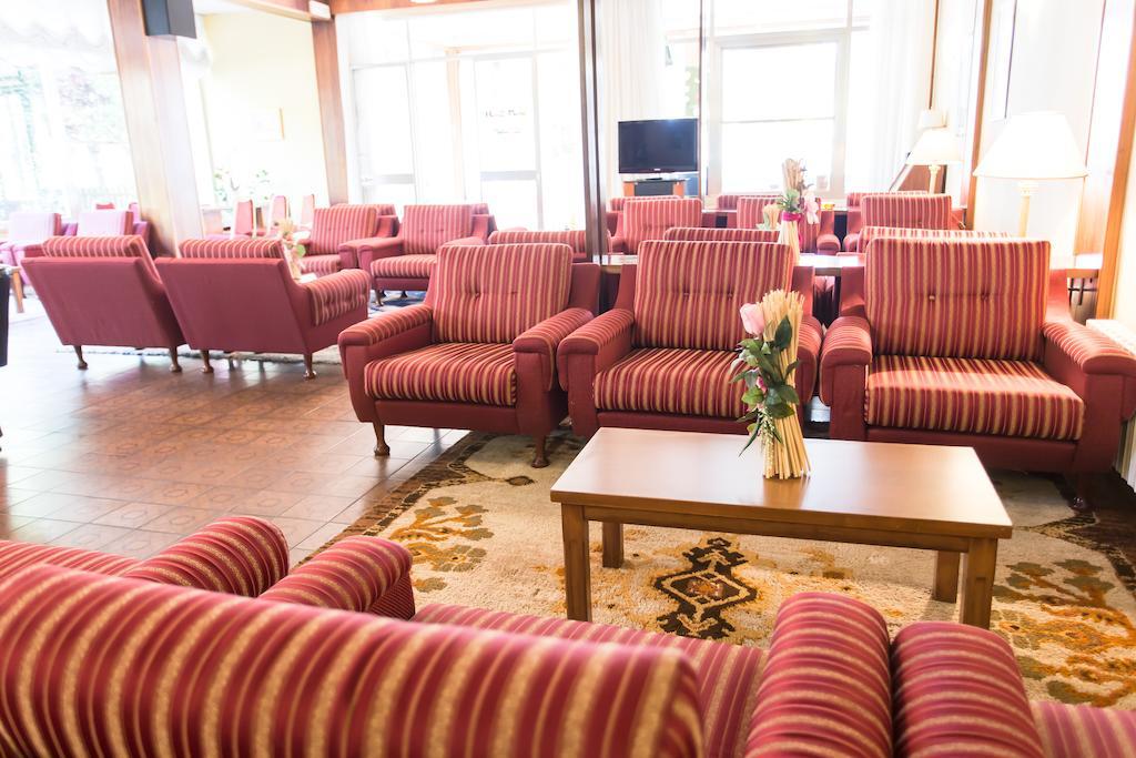 צ'סנטיקו Hotel Meeting מראה חיצוני תמונה